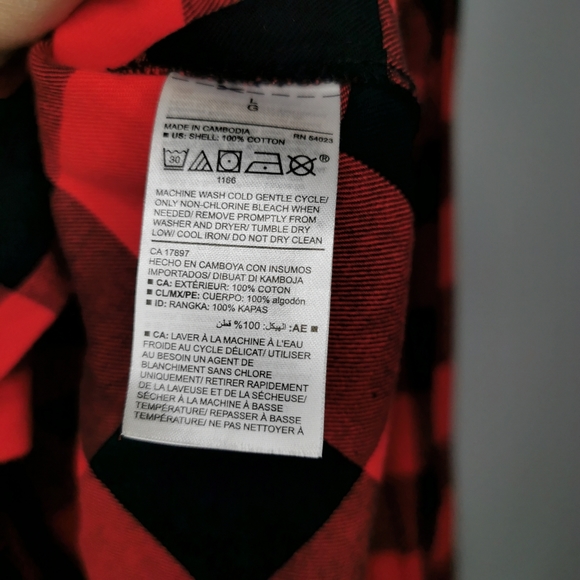 OLD NAVY Black & Red Plaid Long Sleeve Button Down Shirt - Picture 3 of 4
